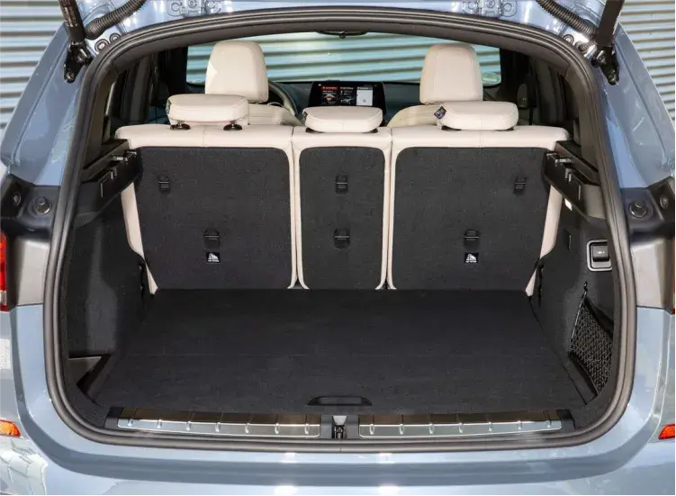 Renting BMW X1: oferta de renting del BMW X1 para particulares, autónomos y empresas. Renting BMW X1 barato