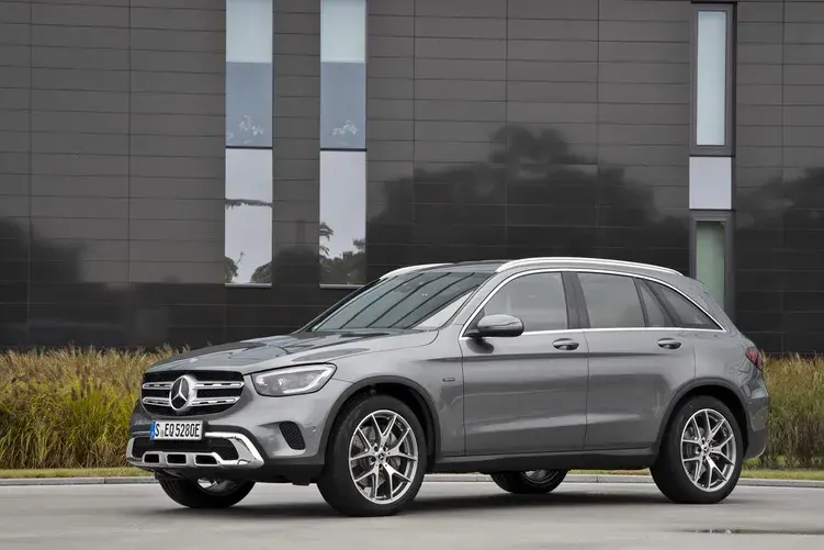 MERCEDES-BENZ Glc