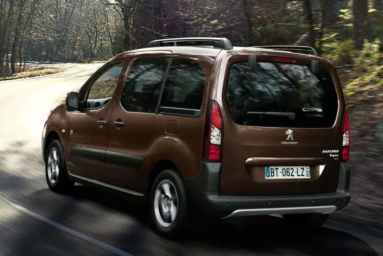 Renting Peugeot Partner: oferta de renting del Peugeot Partner para particulares, autónomos y empresas