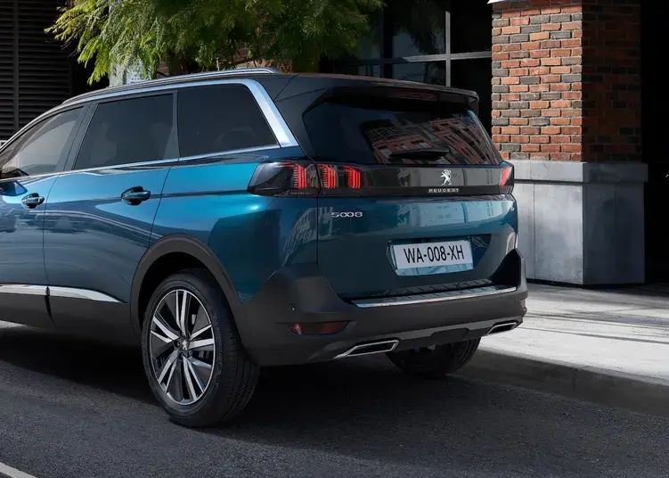 Renting Peugeot 5008: oferta de renting del Peugeot 5008 para particulares, autónomos y empresas
