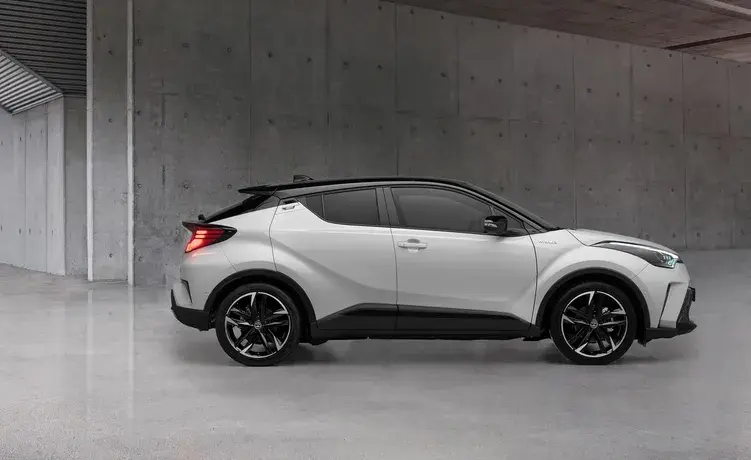 Renting Toyota CHR: oferta de renting del Toyota CHR para particulares, autónomos y empresas