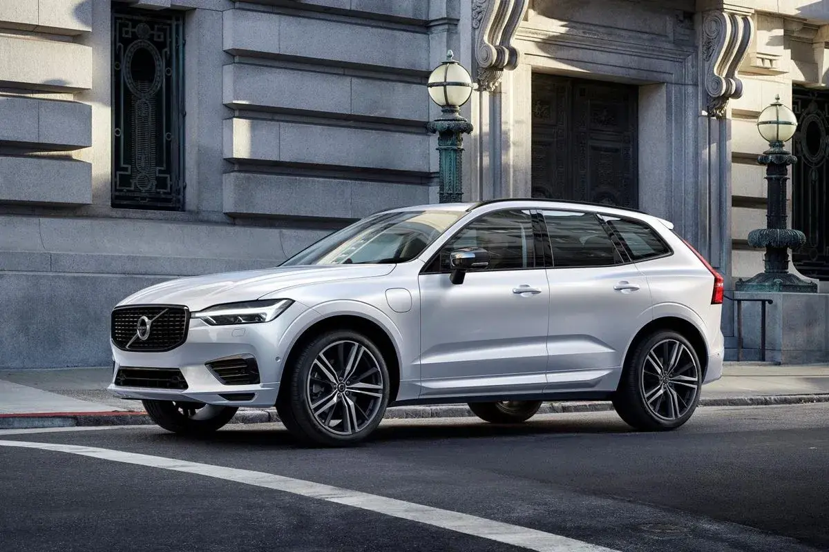 Renting Volvo XC60: oferta de renting del Volvo XC60 para particulares, autónomos y empresas. Renting Volvo XC60 barato