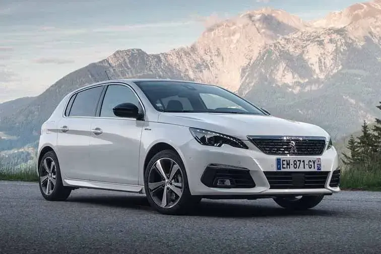Renting Peugeot 308: oferta de renting del Peugeot 308 para particulares, autónomos y empresas. Renting Peugeot 308 barato