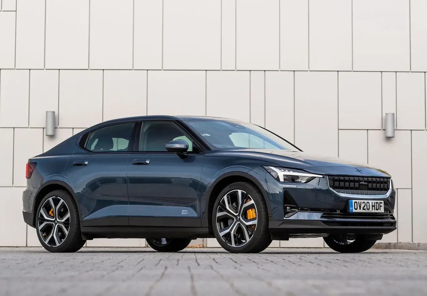 Renting Polestar 2: oferta de renting del Polestar 2 para particulares, autónomos y empresas. Renting Polestar 2 barato