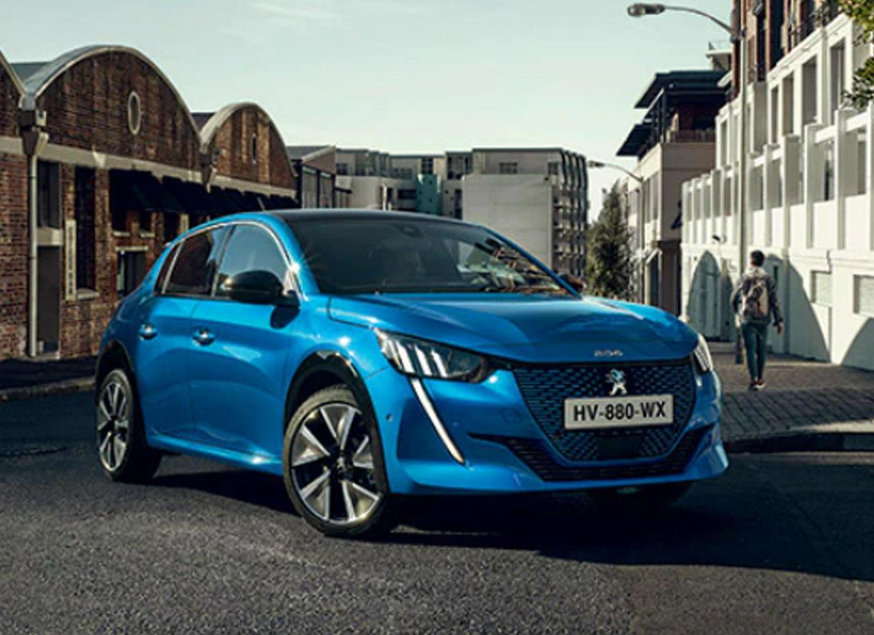 PEUGEOT 208