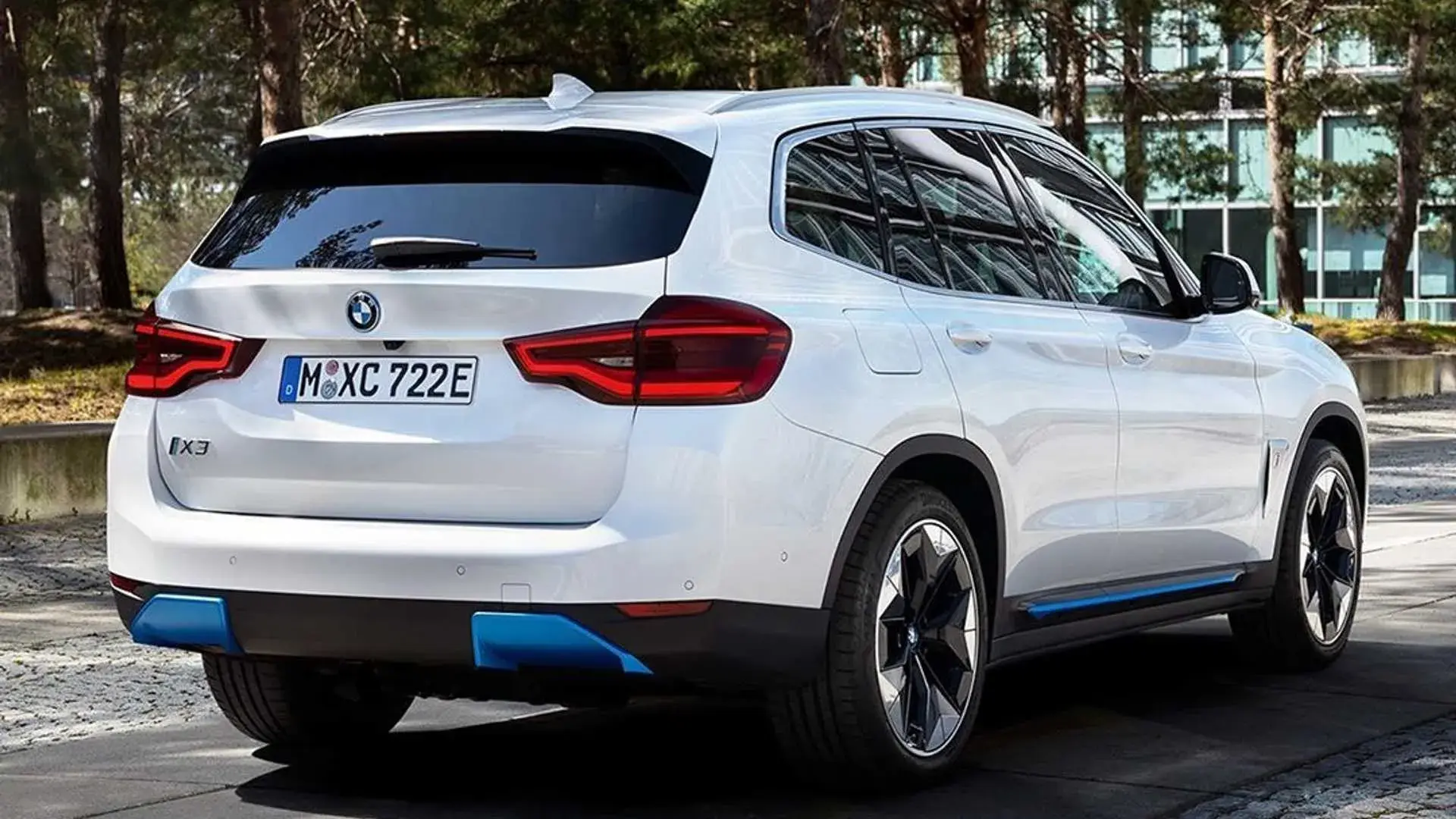 BMW iX3 80kWh