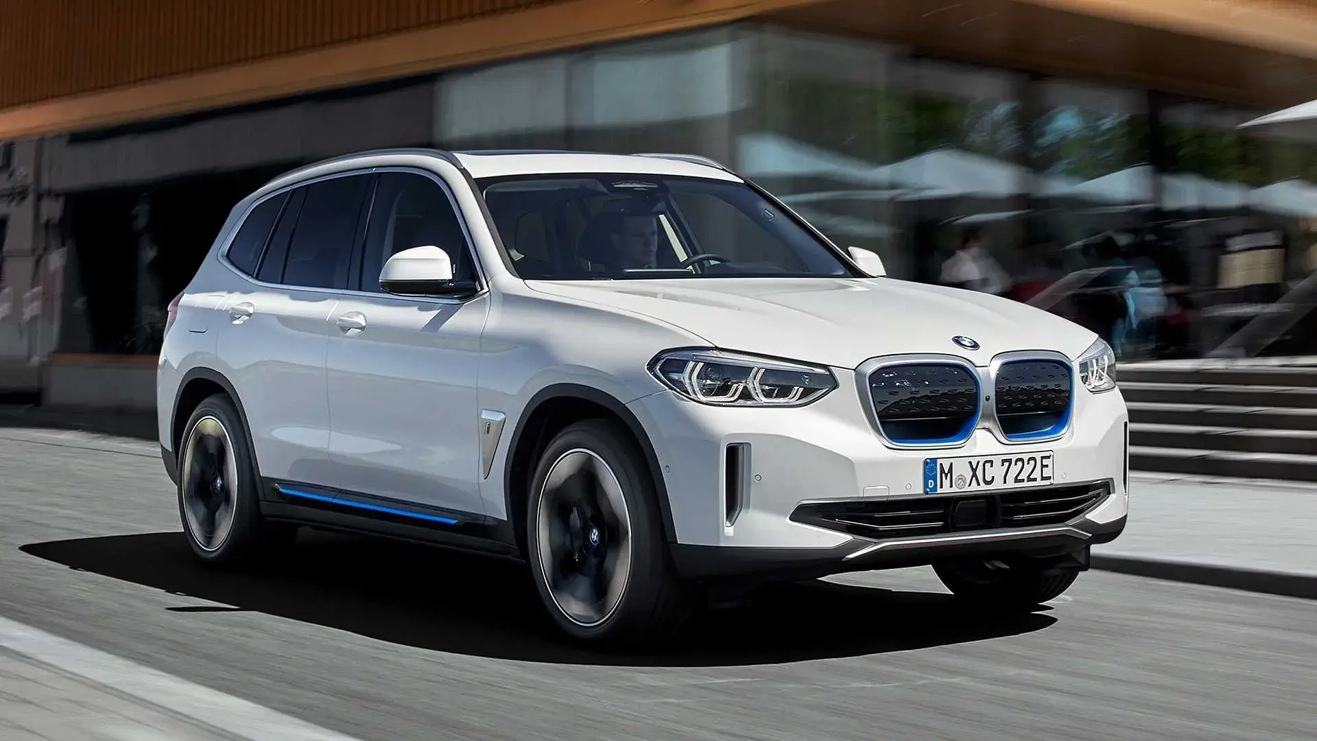BMW iX3 80kWh