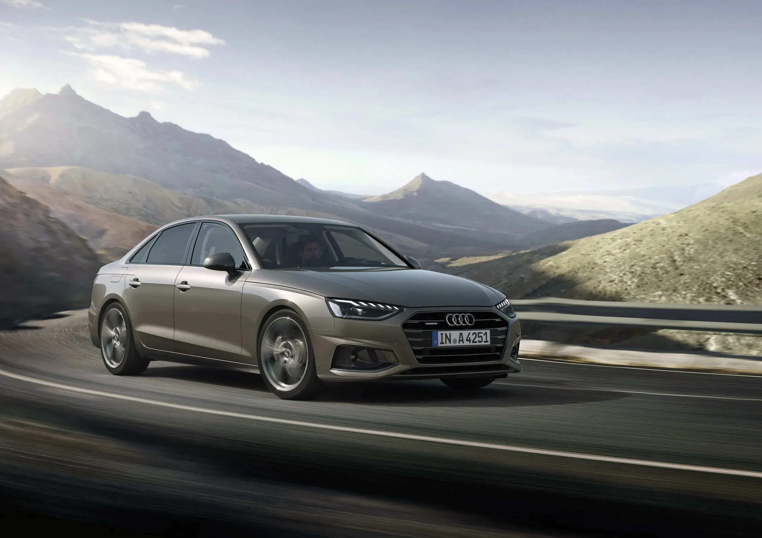 Renting Audi A4: oferta de renting del Audi A4 para particulares, autónomos y empresas. Renting Audi A4 barato