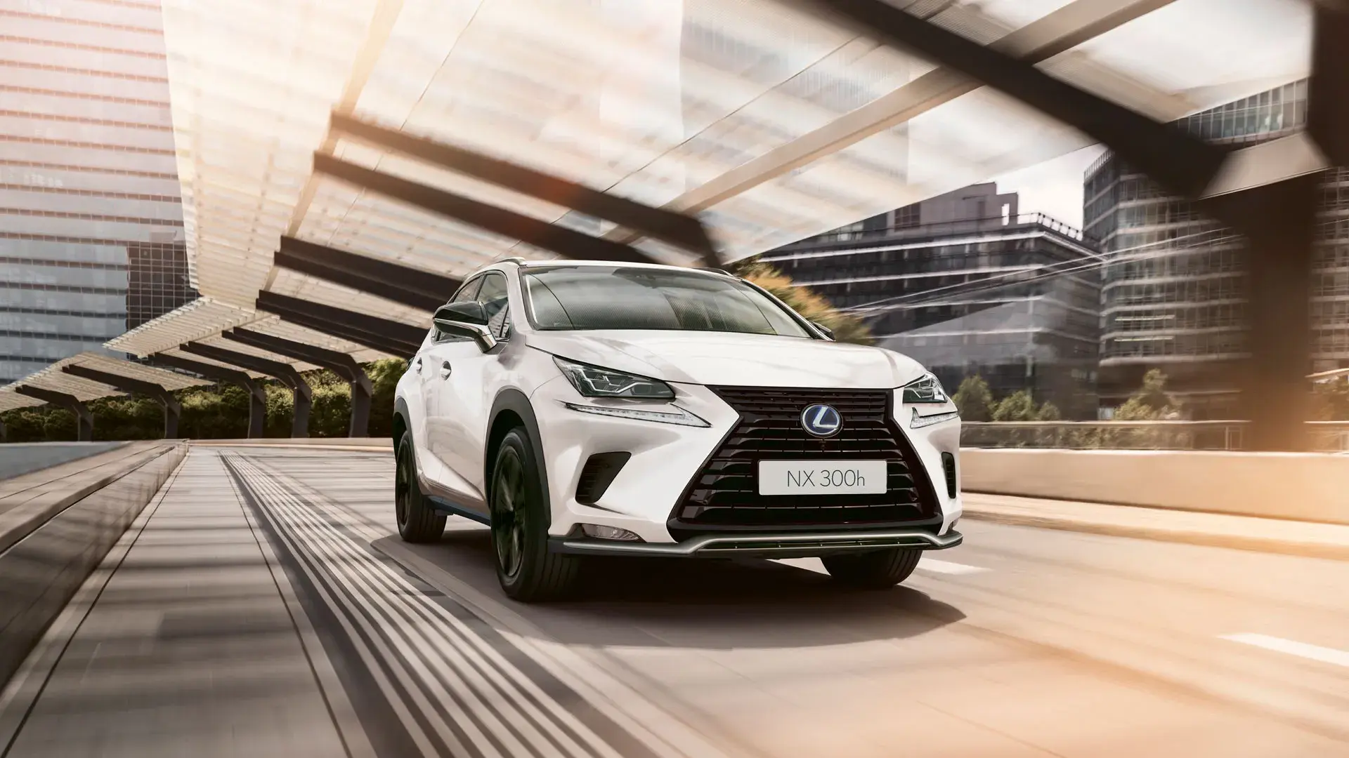 Renting Lexus NX: oferta de renting del Lexus NX para particulares, autónomos y empresas. Renting Lexus NX barato